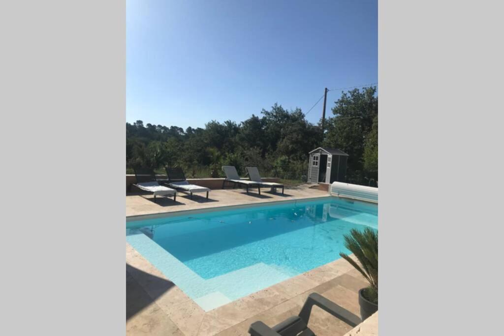 Logement Attenant A Une Villa T2 Avec Terrasse . Besse-sur-Issole Exterior photo